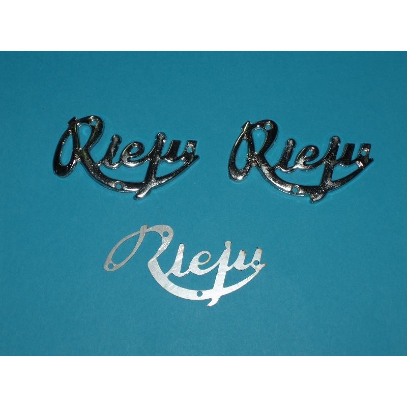 Placas RIEJU - 2 de deposito y 1 de guardabarros trasero