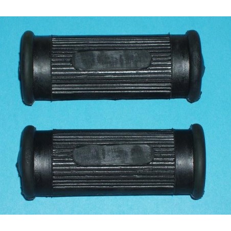 ESTRIBOS UNIVERSALES GRANDES 14mm. INTERIOR